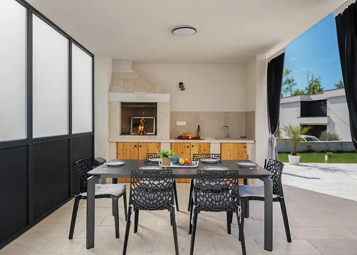 Sunset 2 By 22estates Santalezi